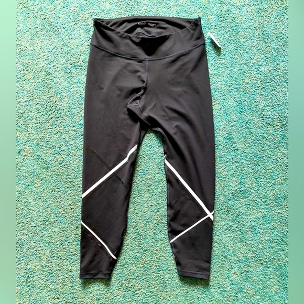 Old Navy Plus Size 1X Elevated ( PowerPress) Woman’s leggings